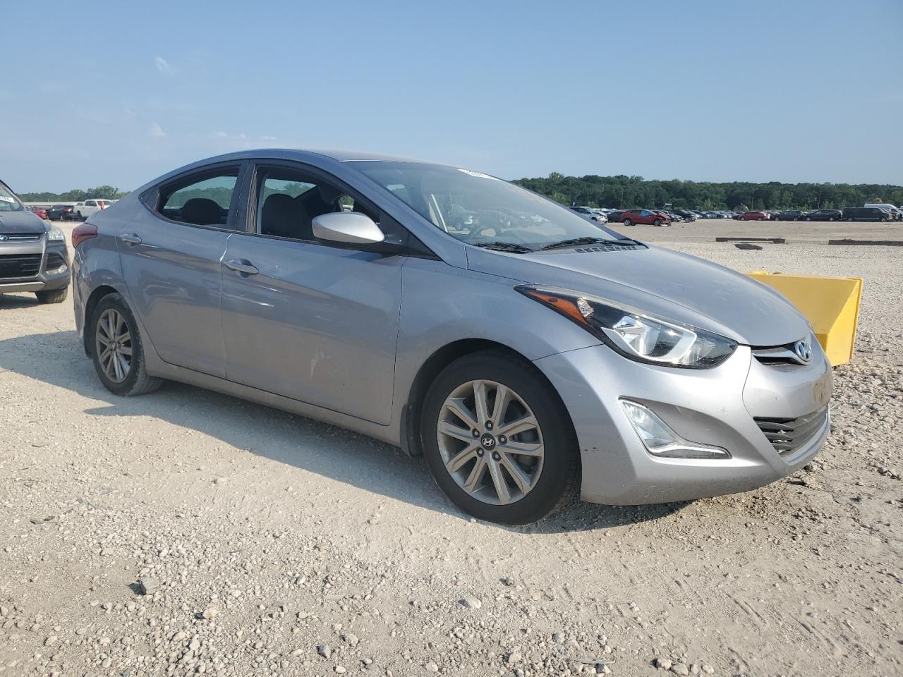 2015 Hyundai Elantra - Image 4