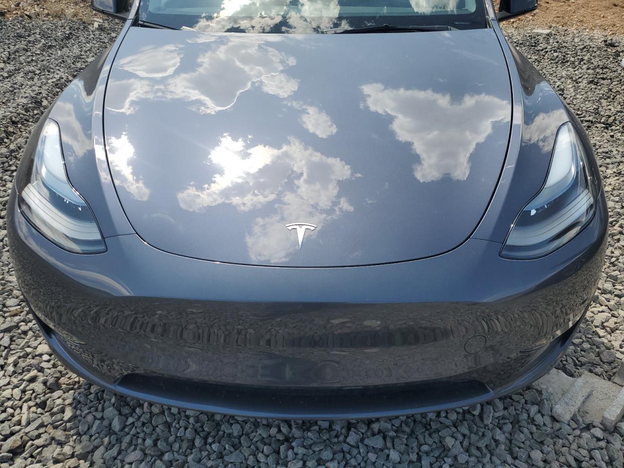 7SAYGDEE0PF898110 2023 Tesla Model Y