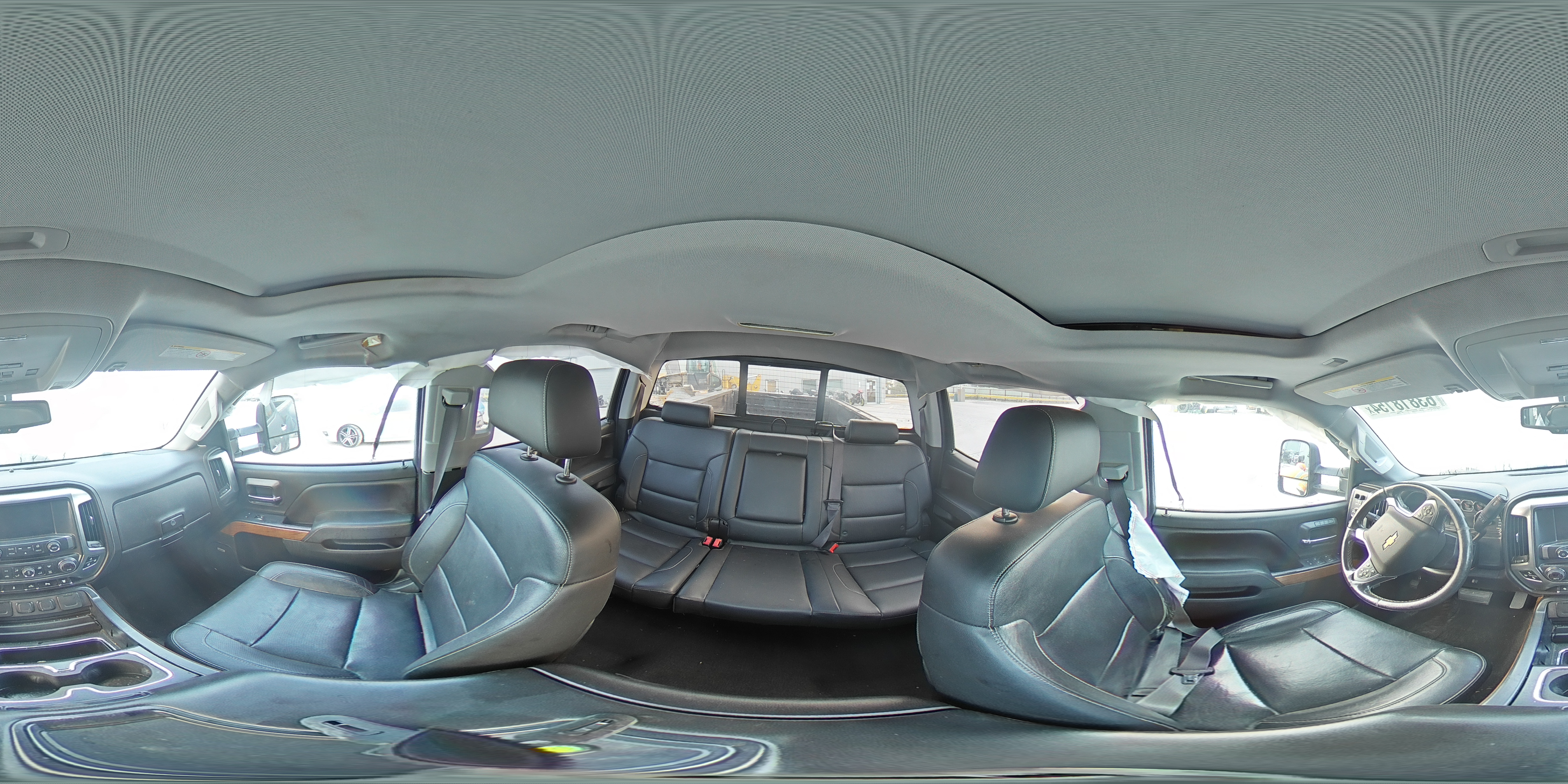 2015 Chevrolet Silverado - Image 13