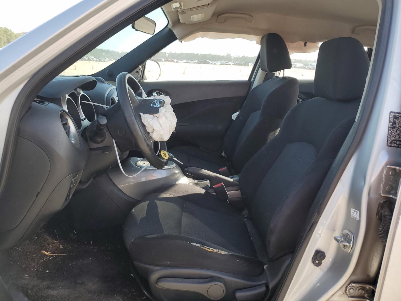 2014 Nissan Juke S VIN: JN8AF5MR8ET454693 Lot: 61166944