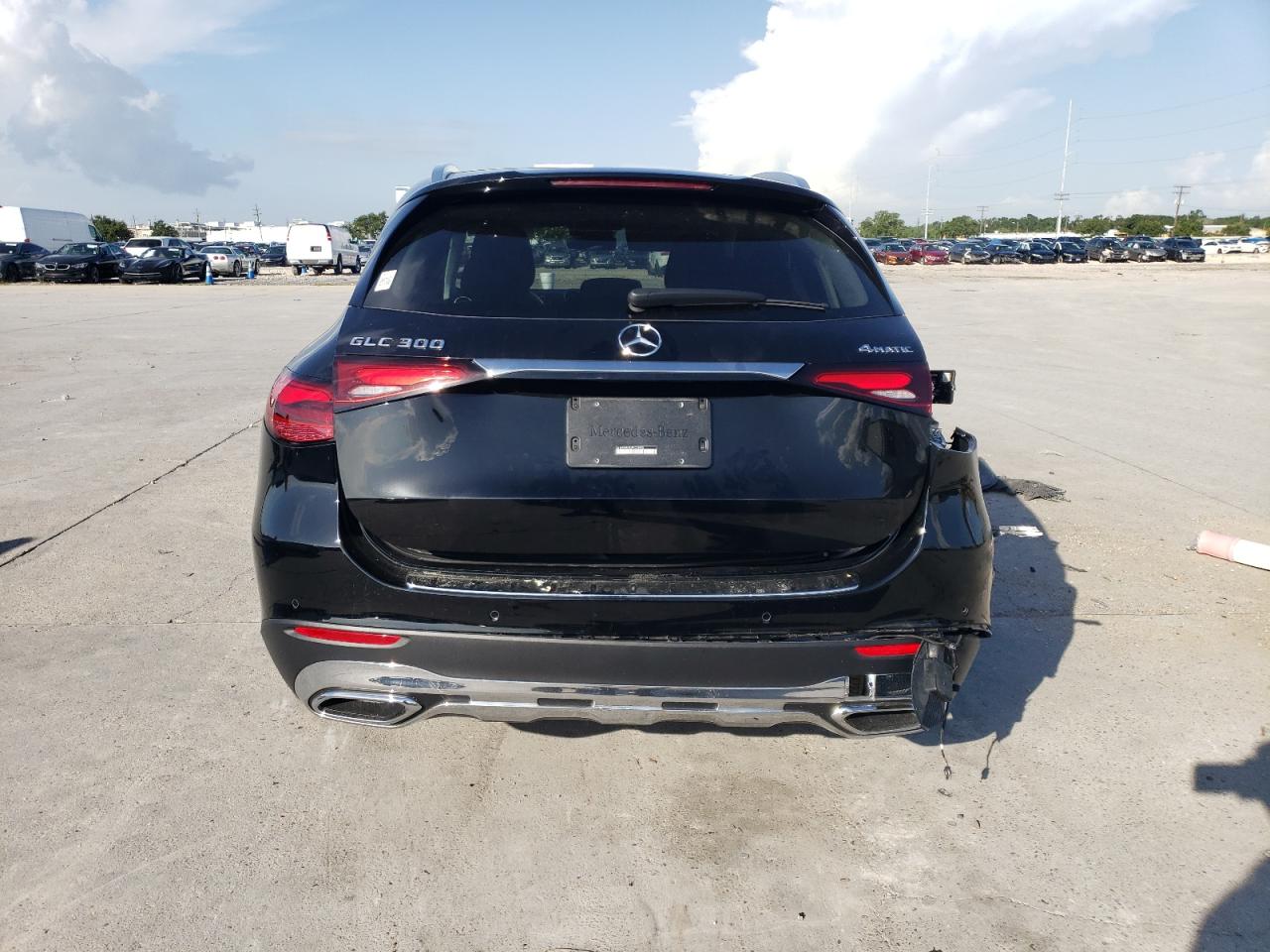 W1NKM4HB5PF056476 2023 Mercedes-Benz Glc 300 4Matic