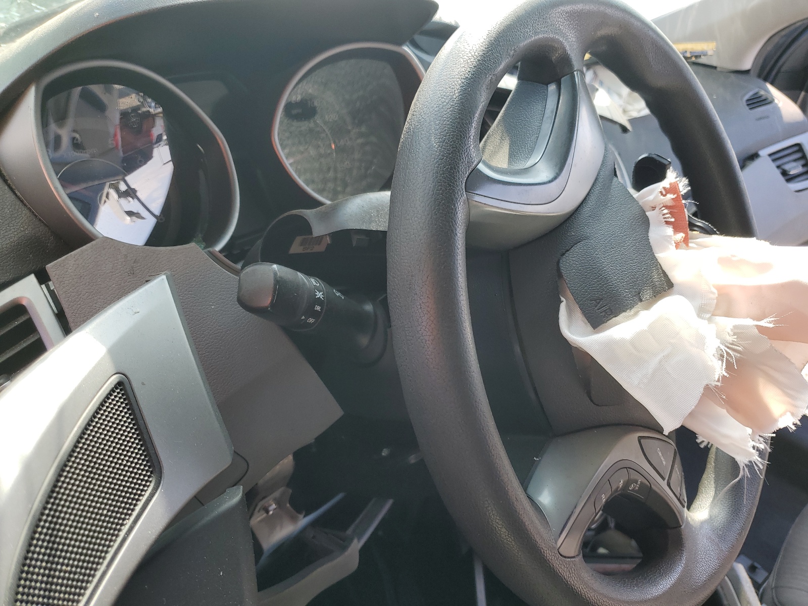 KMHDH4AE6FU415753 2015 Hyundai Elantra Se