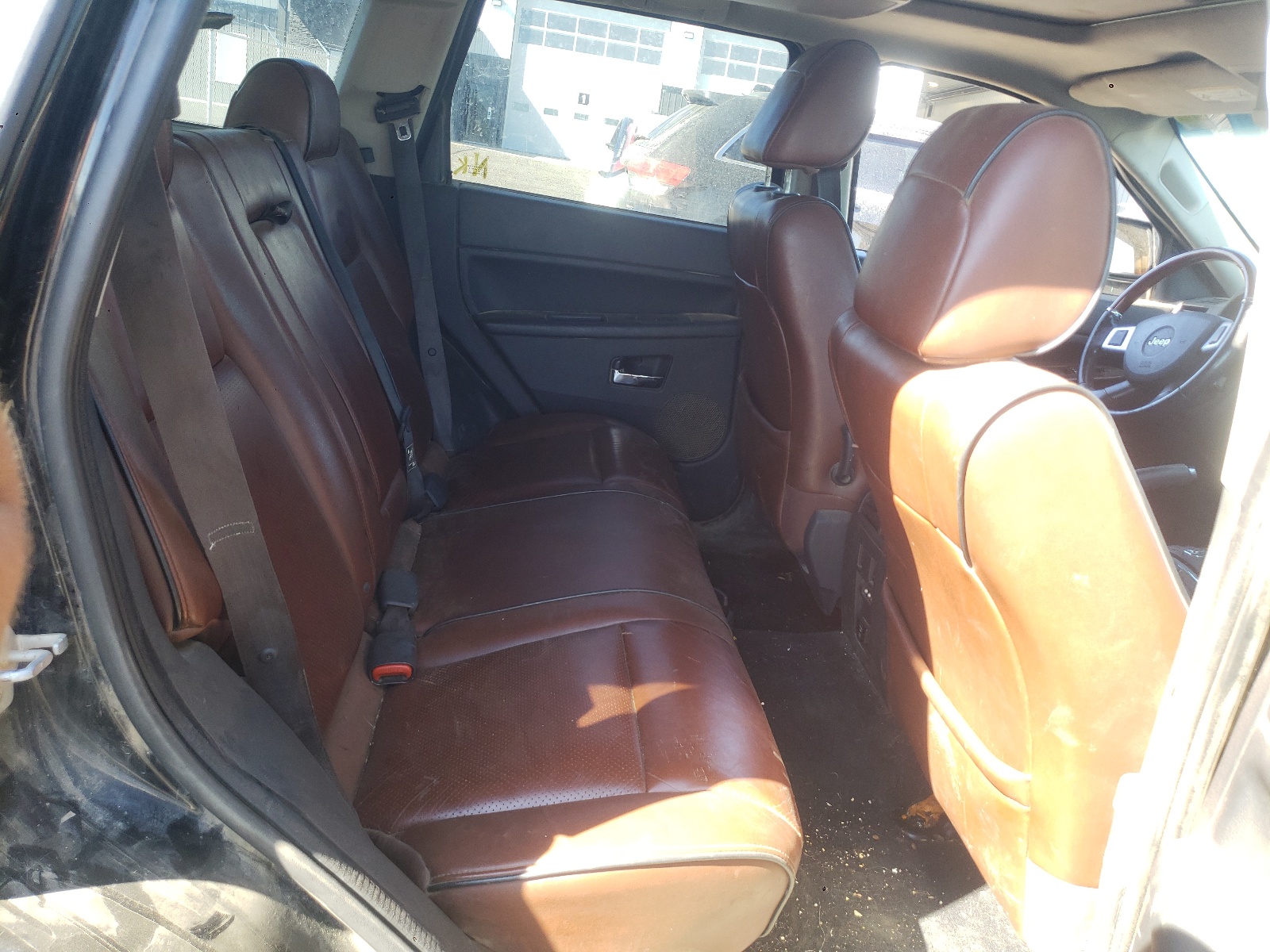 1J8HR68M48C504945 2008 Jeep Grand Cherokee Overland