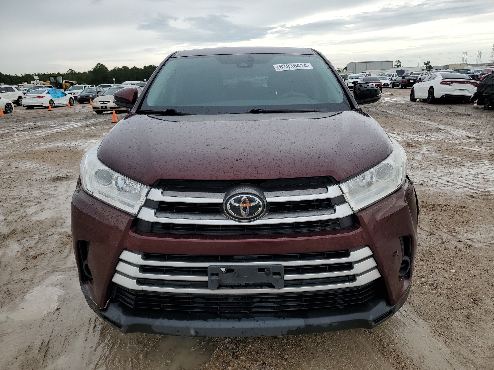 2019 Toyota Highlander Le vin: 5TDZZRFH5KS364915