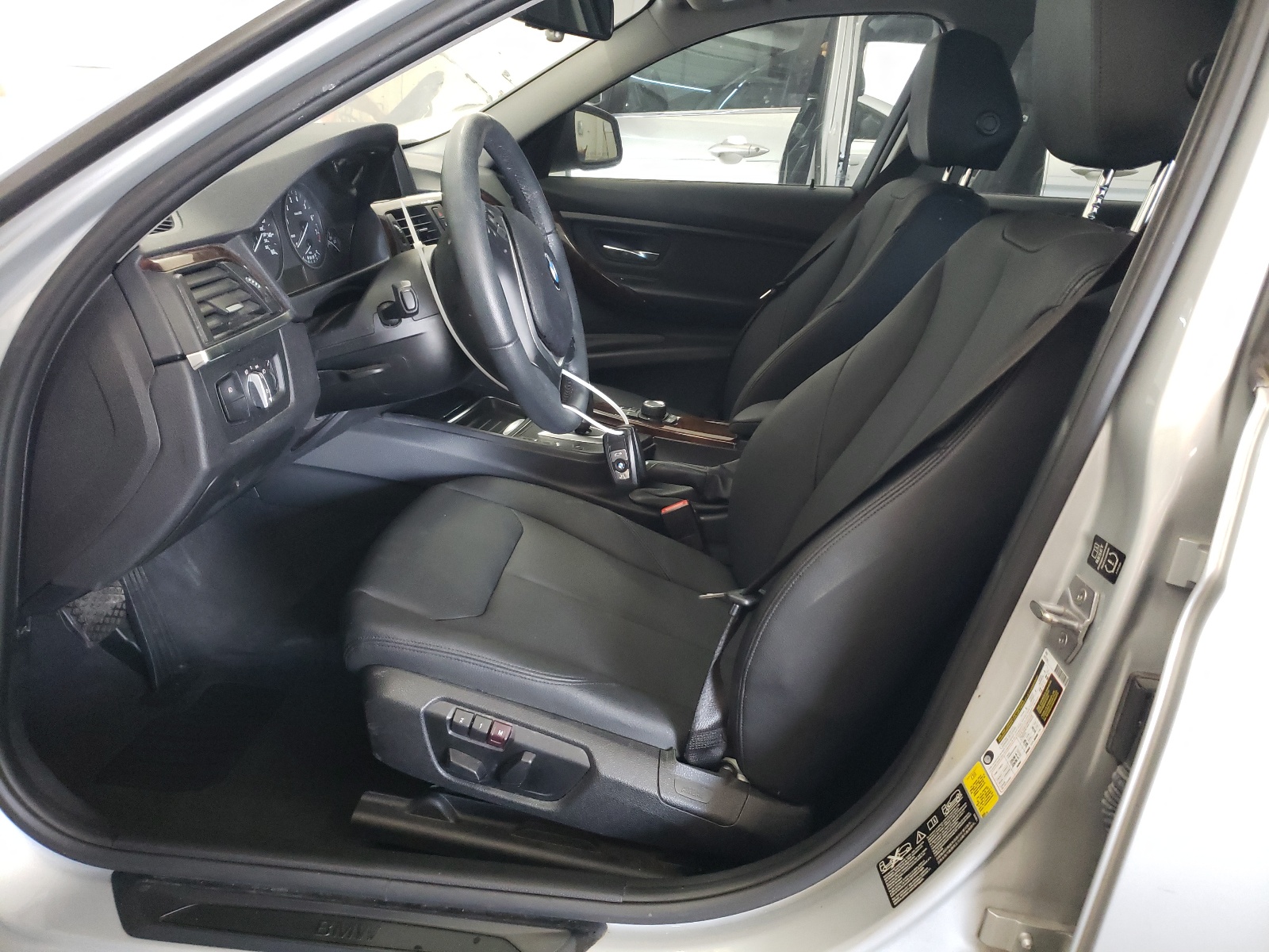 WBA3B3C56EJ979876 2014 BMW 328 Xi