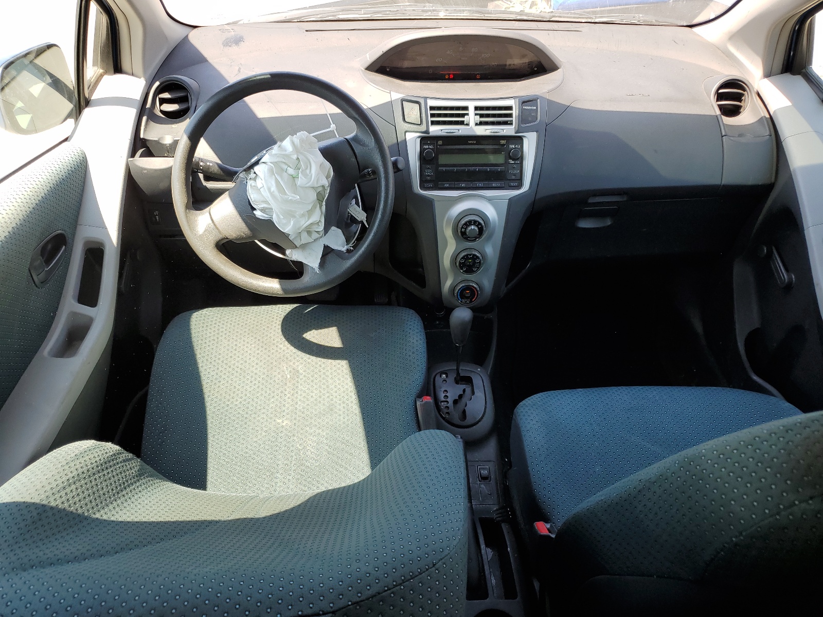 JTDJT923085220373 2008 Toyota Yaris