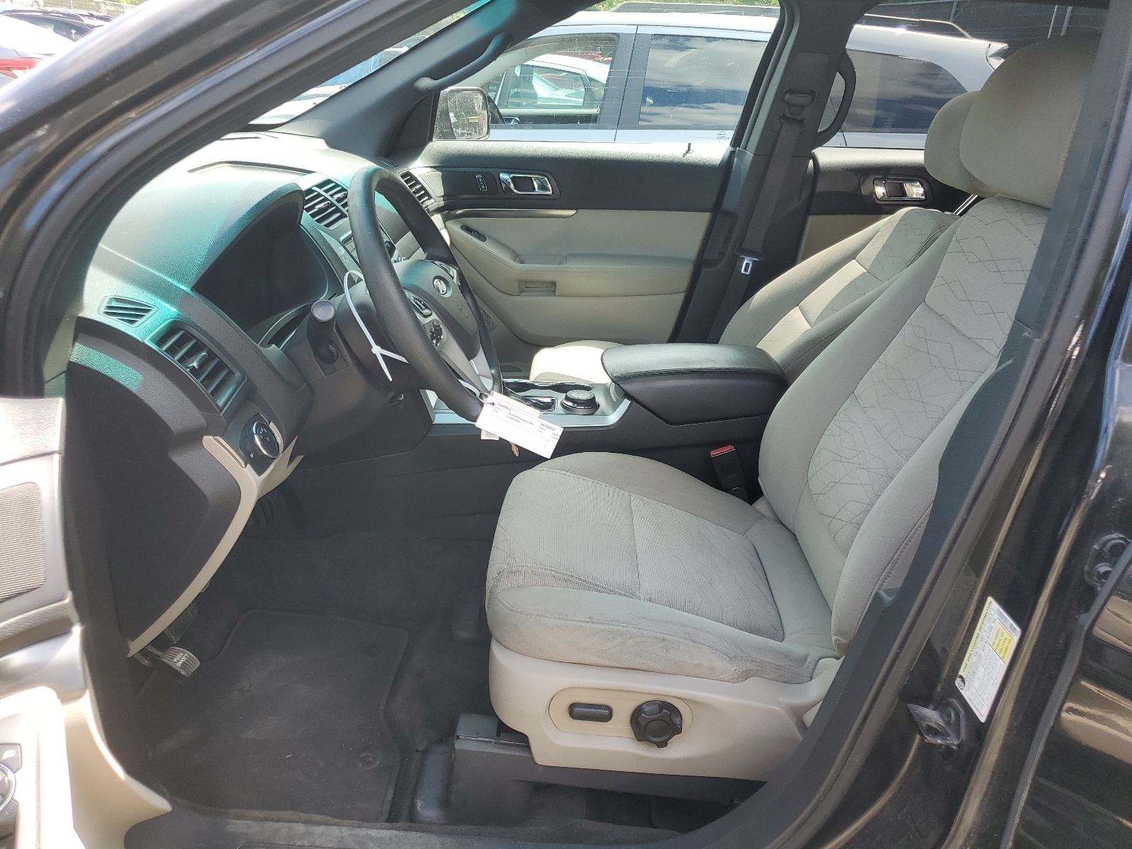 1FM5K8B86FGA01621 2015 Ford Explorer