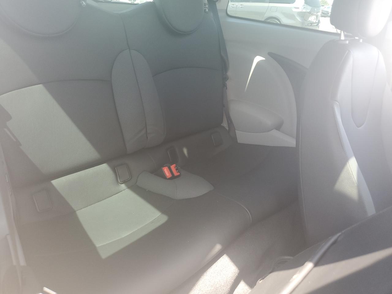 2008 Mini Cooper VIN: WMWMF33578TT64268 Lot: 63437604