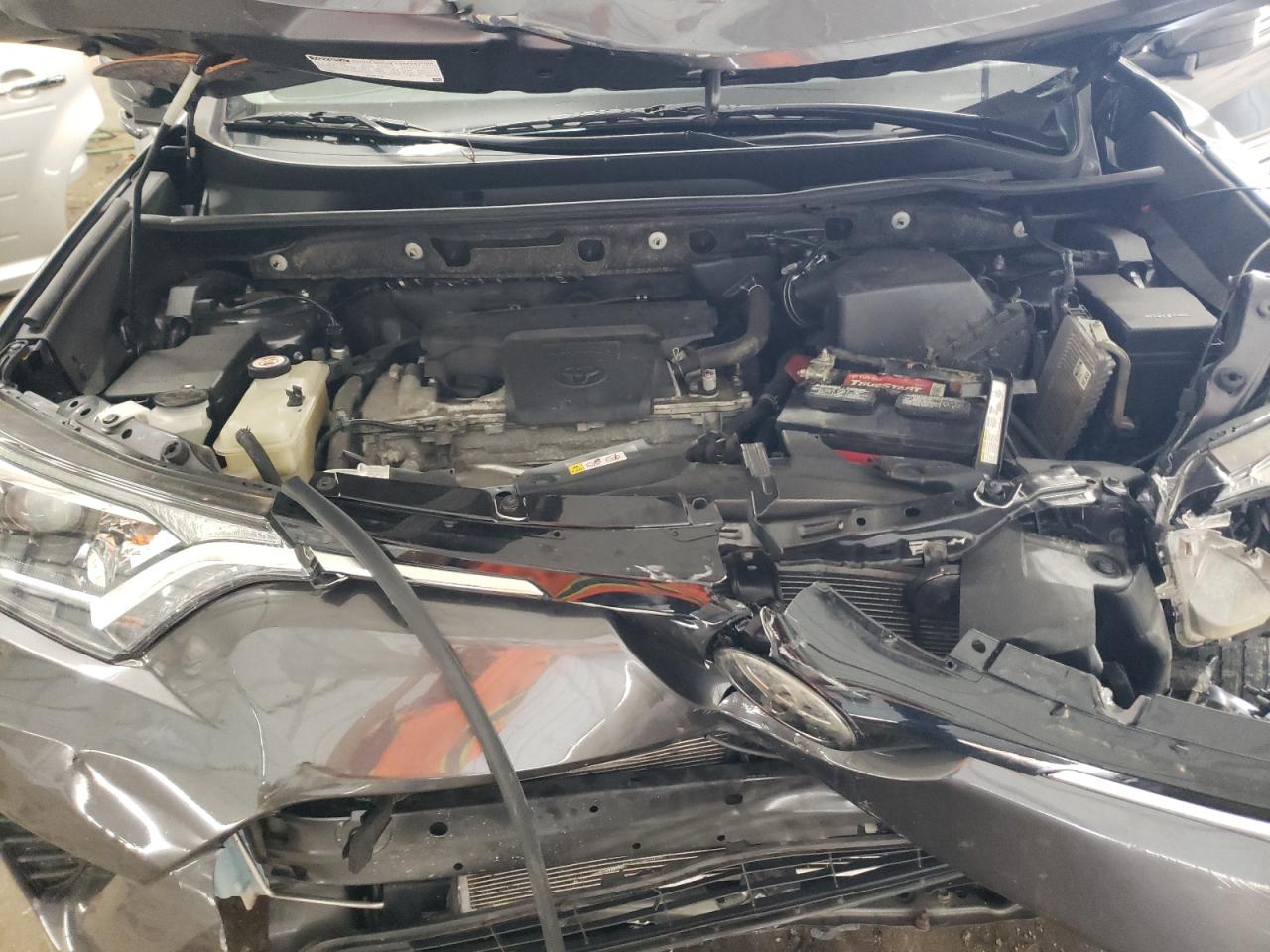 2018 Toyota Rav4 Le VIN: JTMBFREVXJJ182124 Lot: 63614614