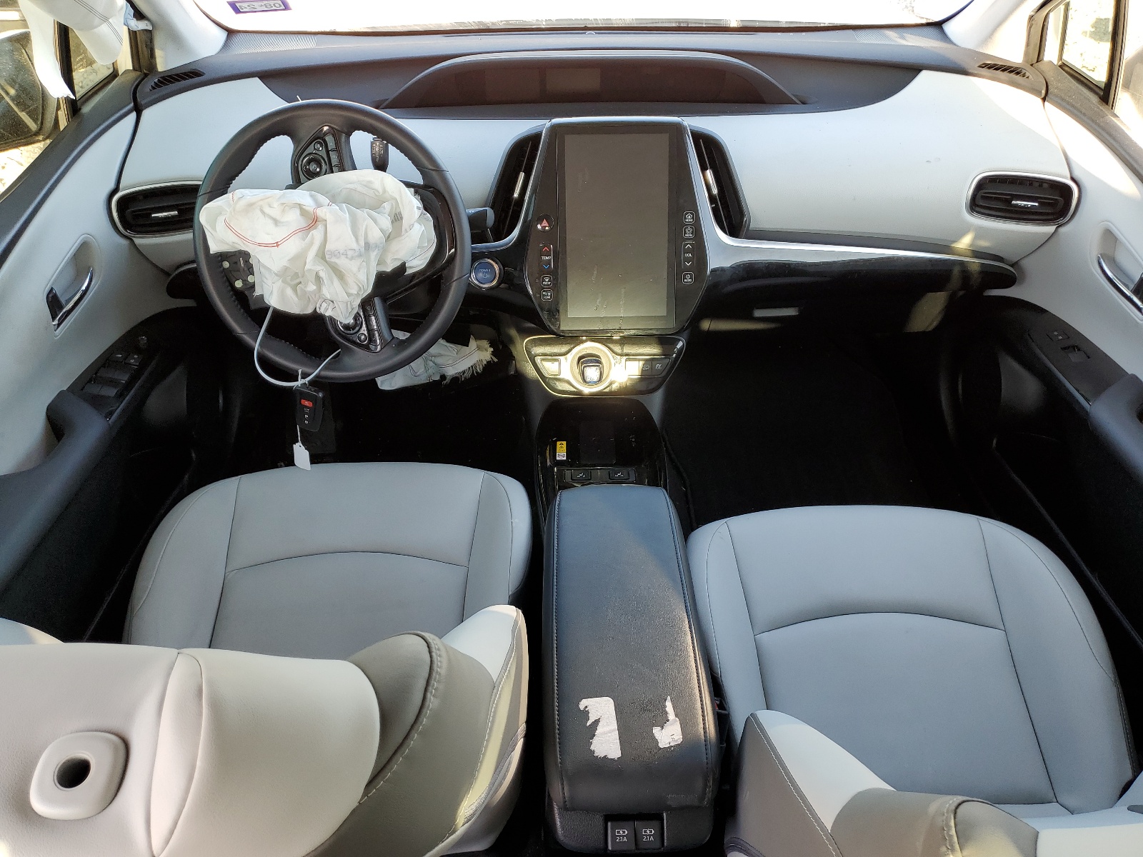 JTDKAMFP6M3185323 2021 Toyota Prius Prime Le