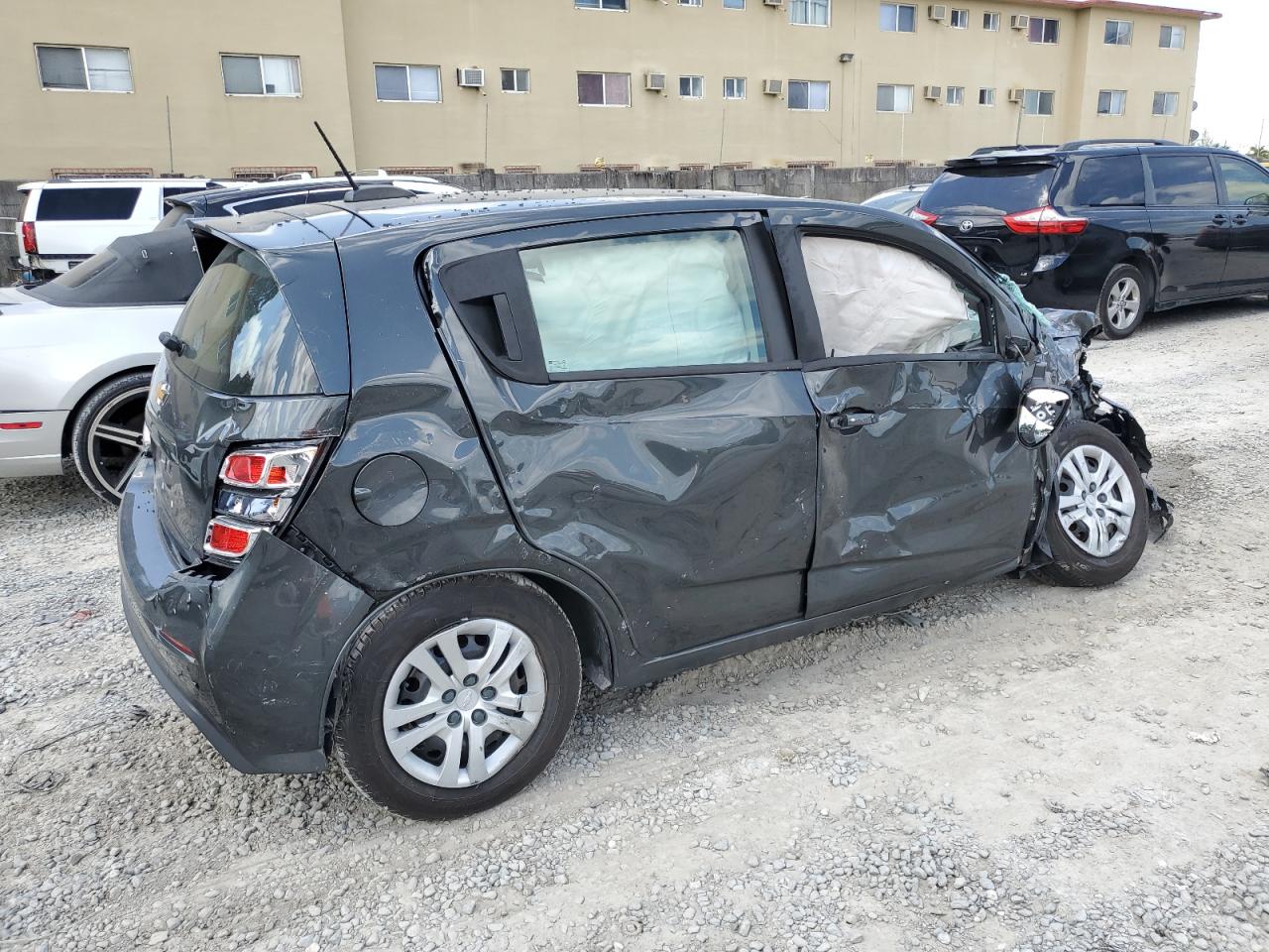 2019 Chevrolet Sonic - Image 3