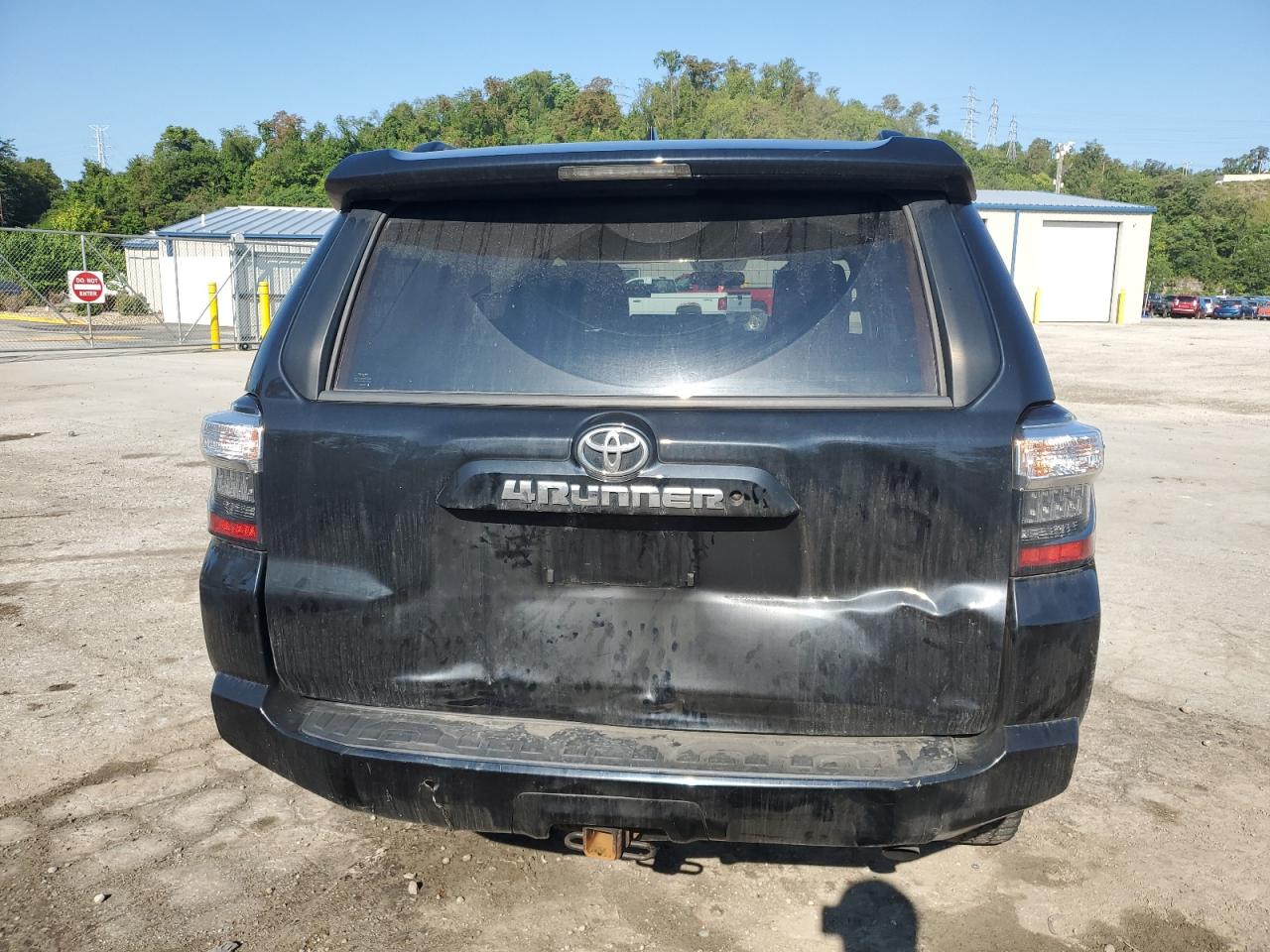 2019 Toyota 4Runner Sr5 VIN: JTEBU5JRXK5640810 Lot: 63933984