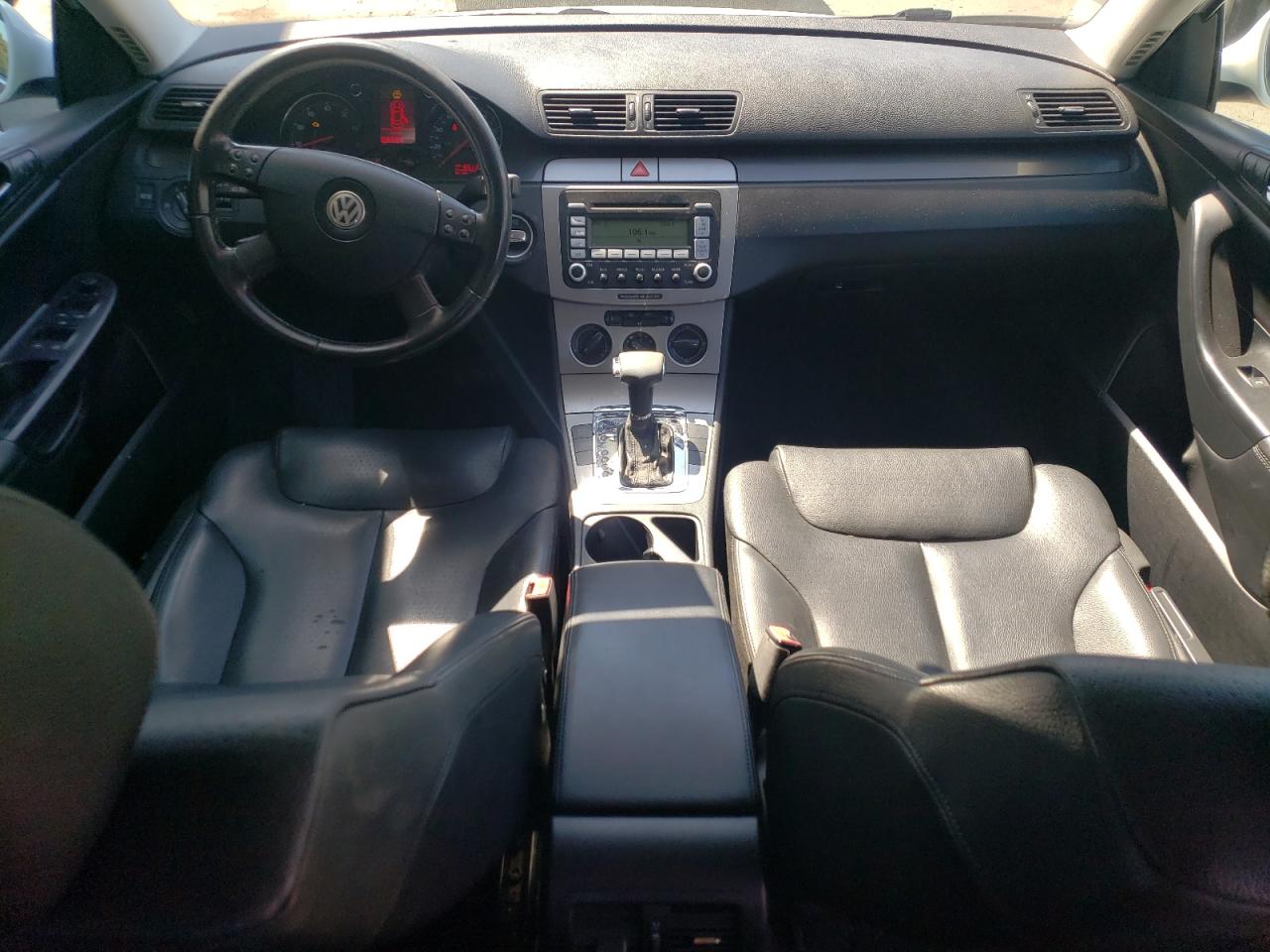 2007 Volkswagen Passat 2.0T VIN: WVWAK73C47P153625 Lot: 65370644