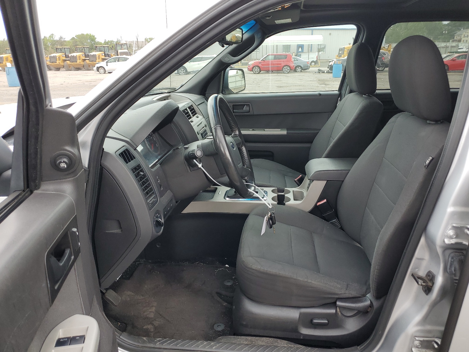 1FMCU9D71BKB69802 2011 Ford Escape Xlt