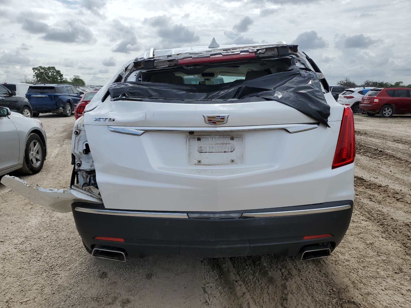 1GYKNCRS0HZ289365 2017 Cadillac Xt5 Premium Luxury