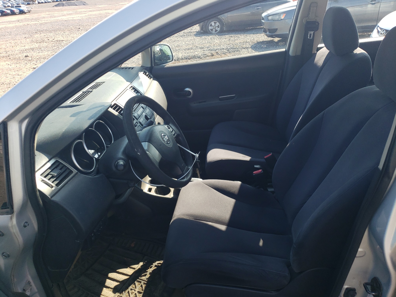 3N1BC11E98L444155 2008 Nissan Versa S