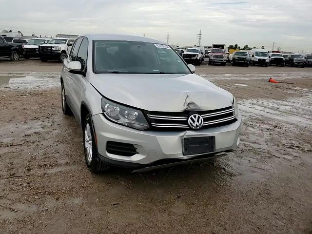 2012 Volkswagen Tiguan S VIN: WVGAV7AX8CW588625 Lot: 63152644