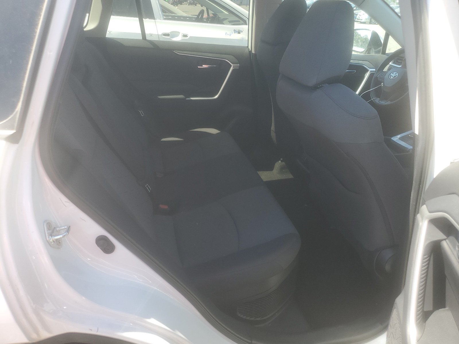 2T3RWRFV9LW066219 2020 Toyota Rav4 Xle