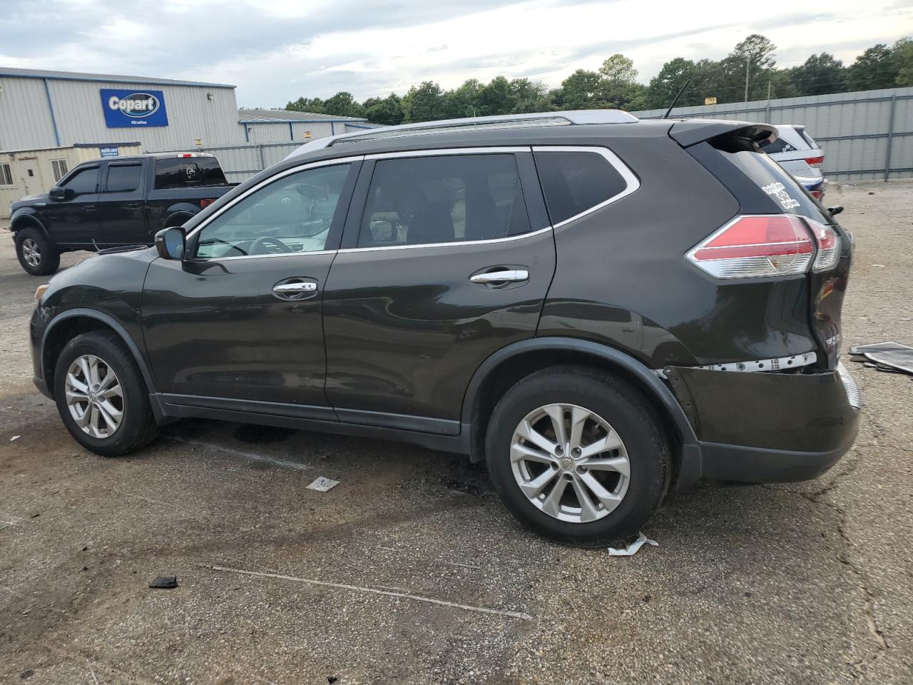 KNMAT2MT2GP654625 2016 NISSAN ROGUE - Image 2