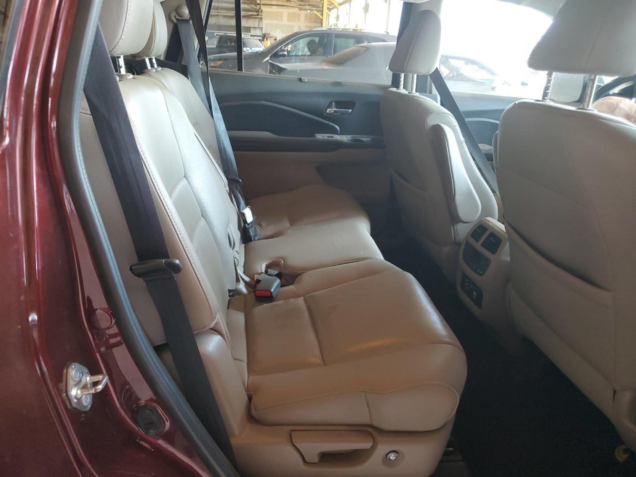 2018 Honda Pilot Touring VIN: 5FNYF5H90JB021080 Lot: 63152874