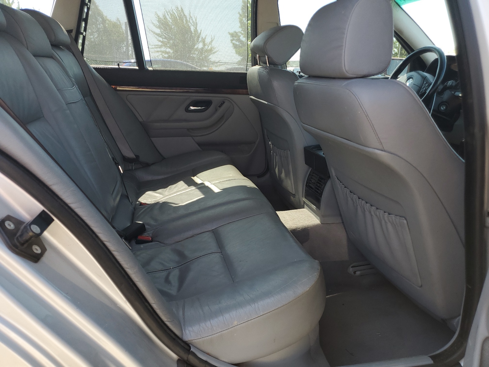 WBADR634X1GN91856 2001 BMW 540 It Automatic