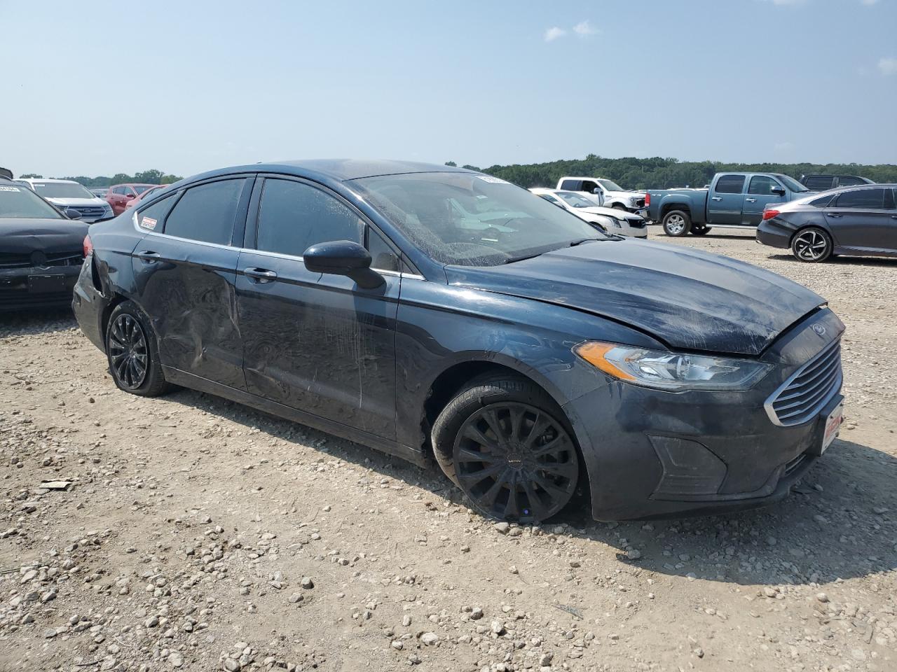 VIN 3FA6P0HD9LR235763 2020 FORD FUSION no.4