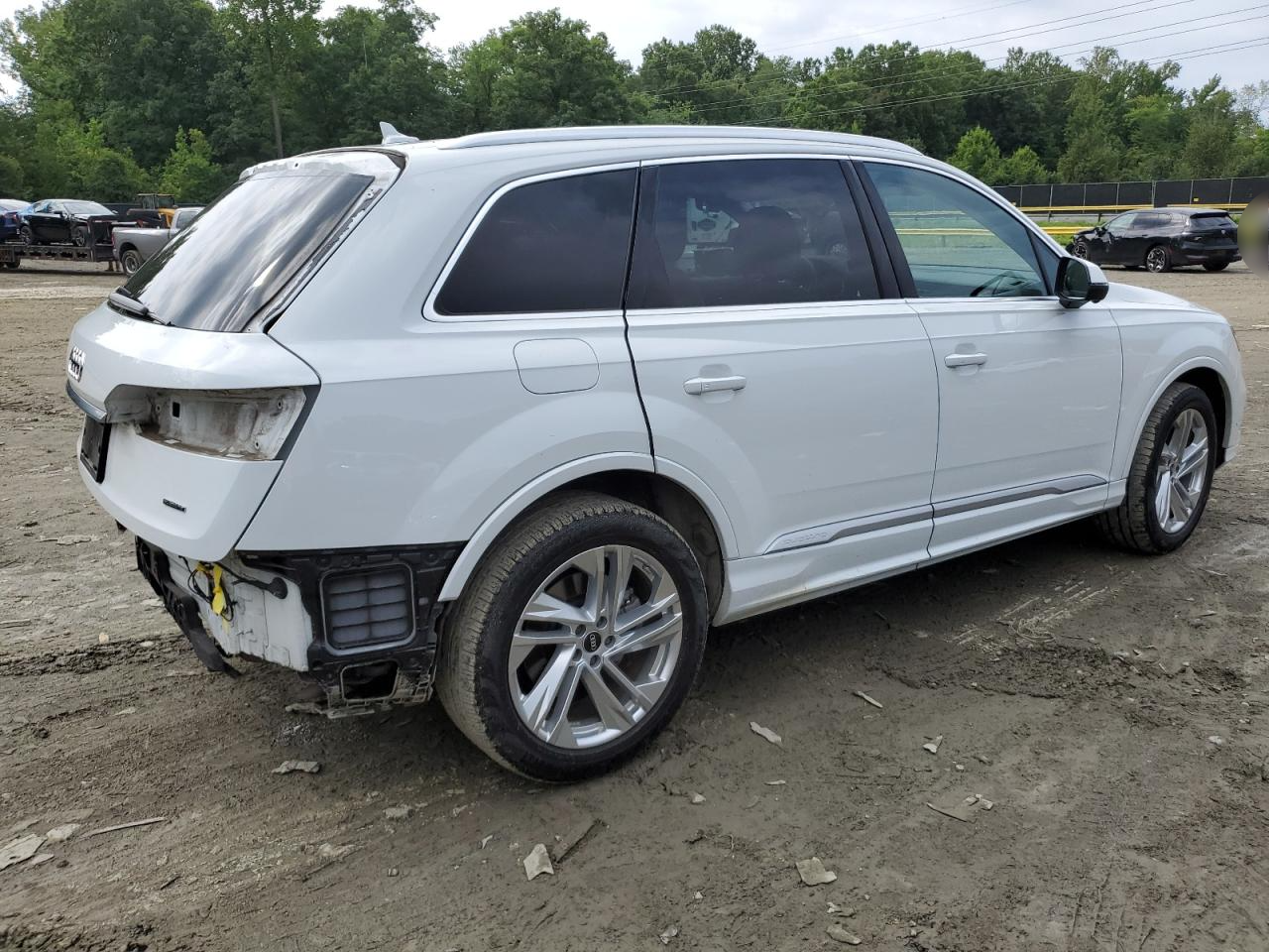 WA1LXBF77ND006820 2022 Audi Q7 Premium Plus