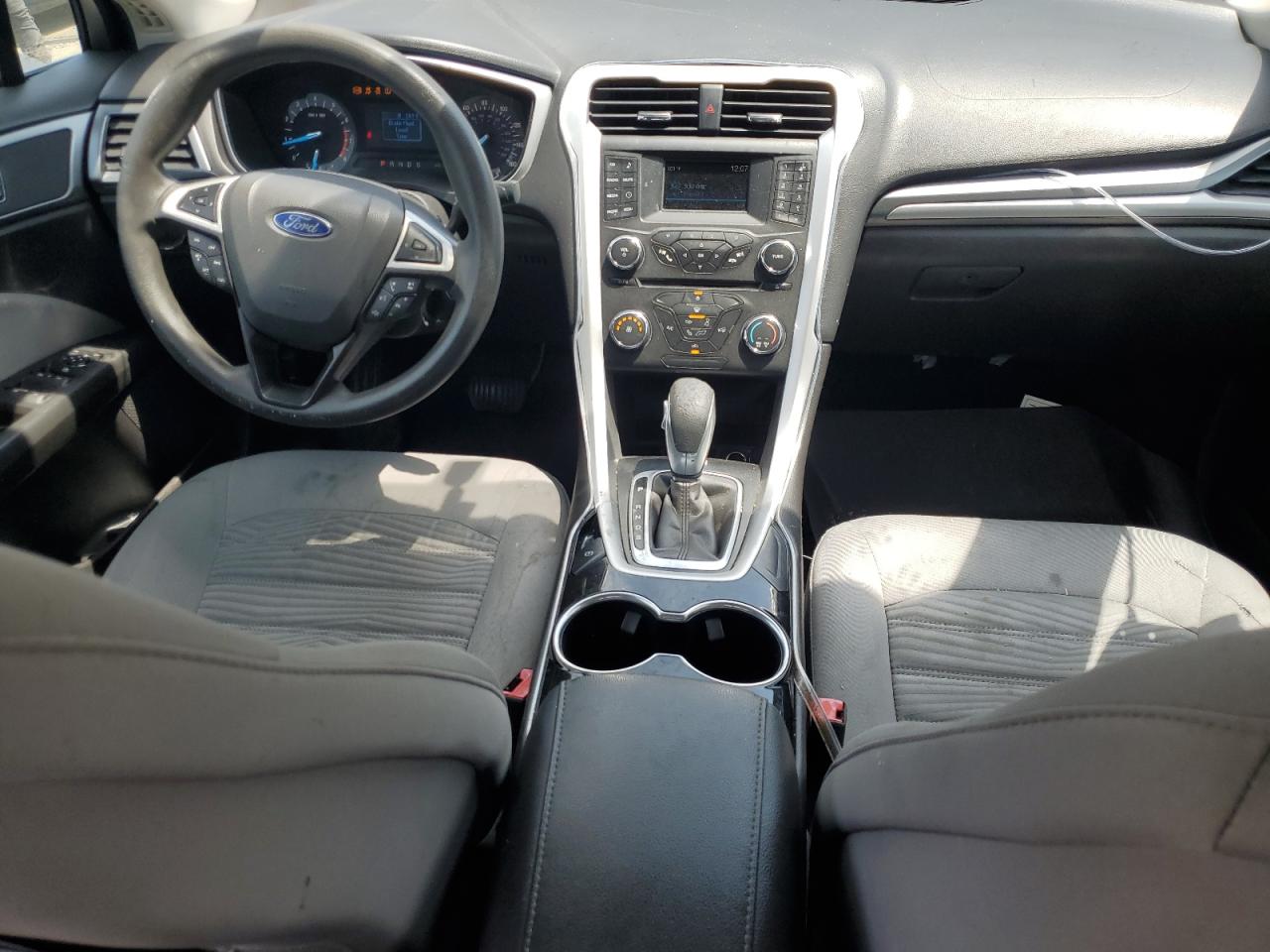 2016 Ford Fusion S VIN: 3FA6P0G70GR323229 Lot: 62231274