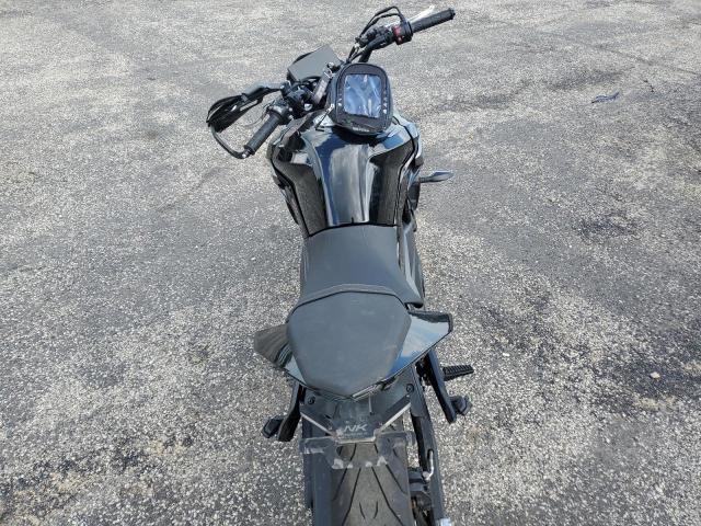 2023 CF MOTO 650NK 