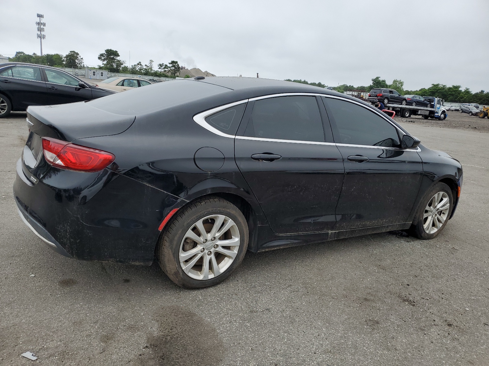 2015 Chrysler 200 Limited vin: 1C3CCCAB8FN718367