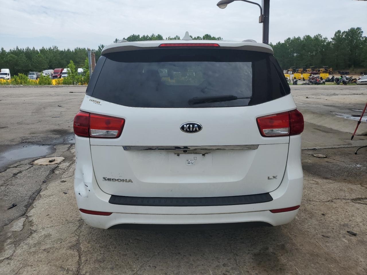 2015 Kia Sedona Lx VIN: KNDMB5C18F6061762 Lot: 64064974