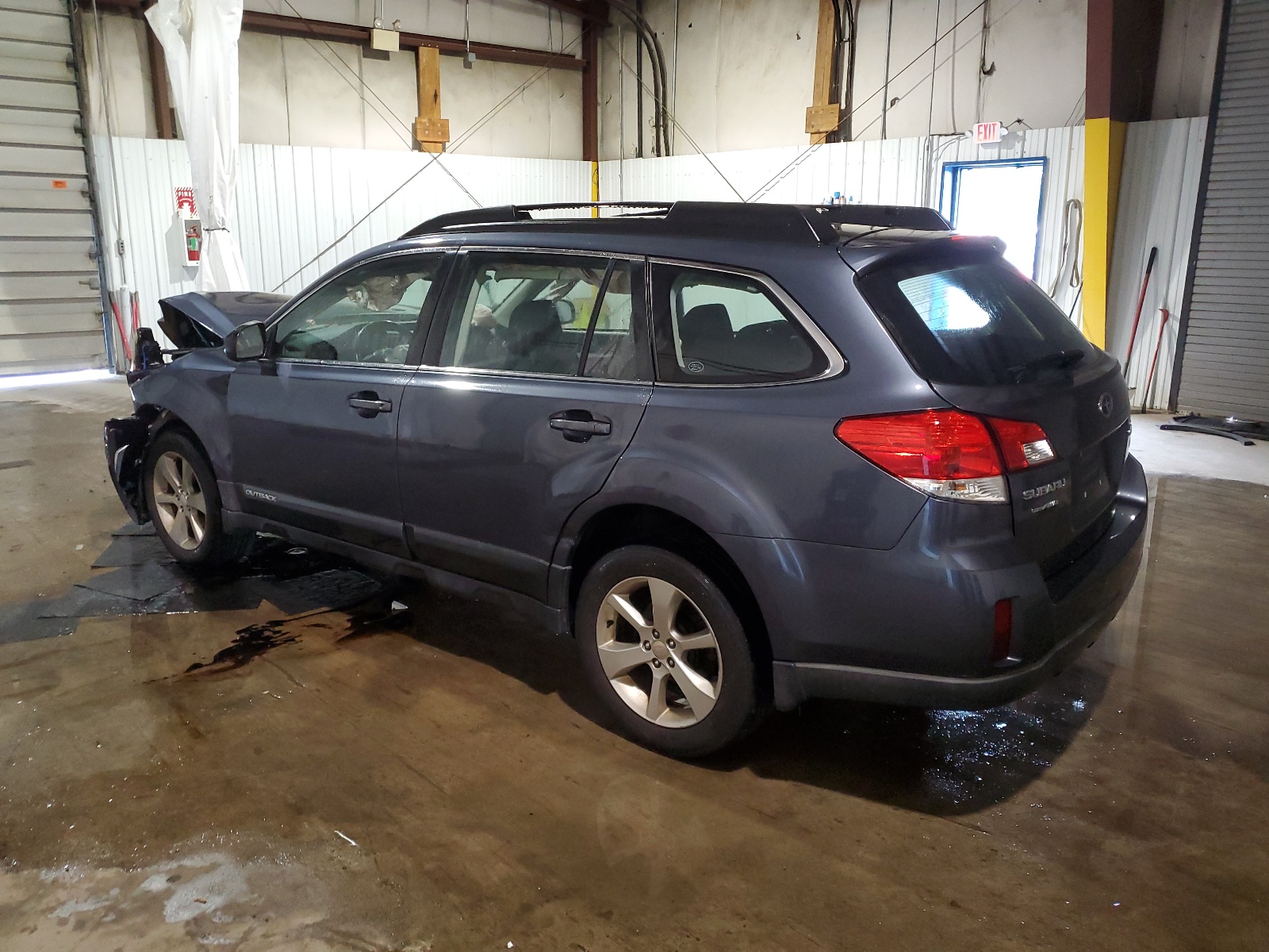 2014 Subaru Outback 2.5I vin: 4S4BRBAC4E3327652