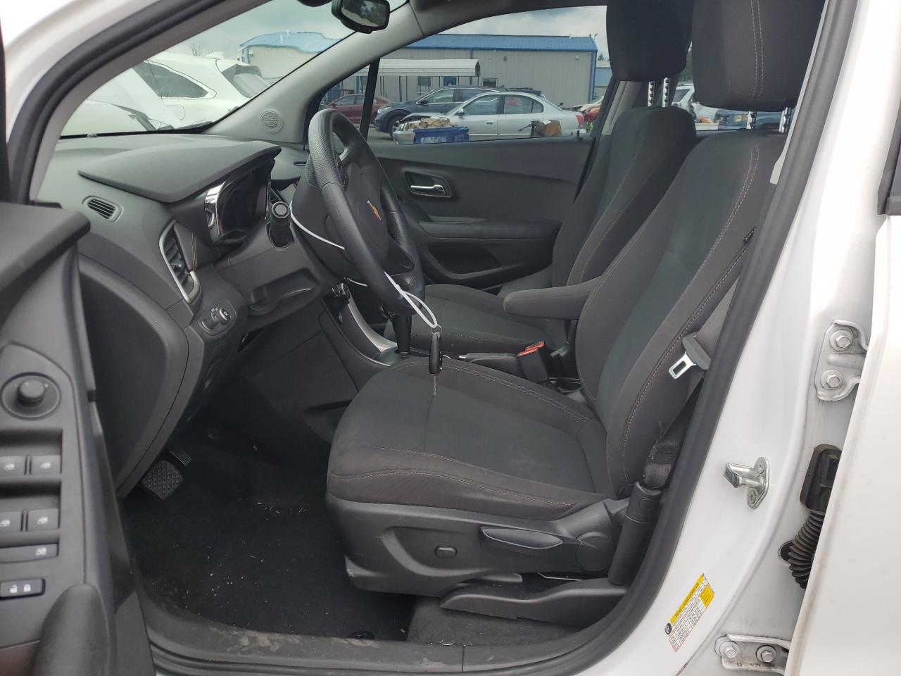 2019 Chevrolet Trax Ls VIN: 3GNCJKSBXKL378487 Lot: 64650154