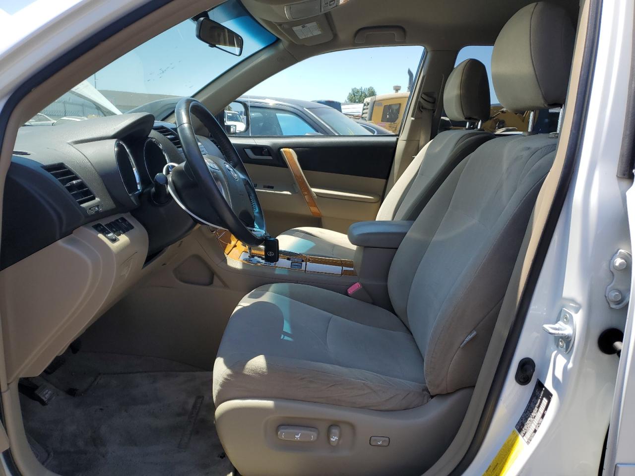 2009 Toyota Highlander Hybrid VIN: JTEEW41A992032185 Lot: 63043384