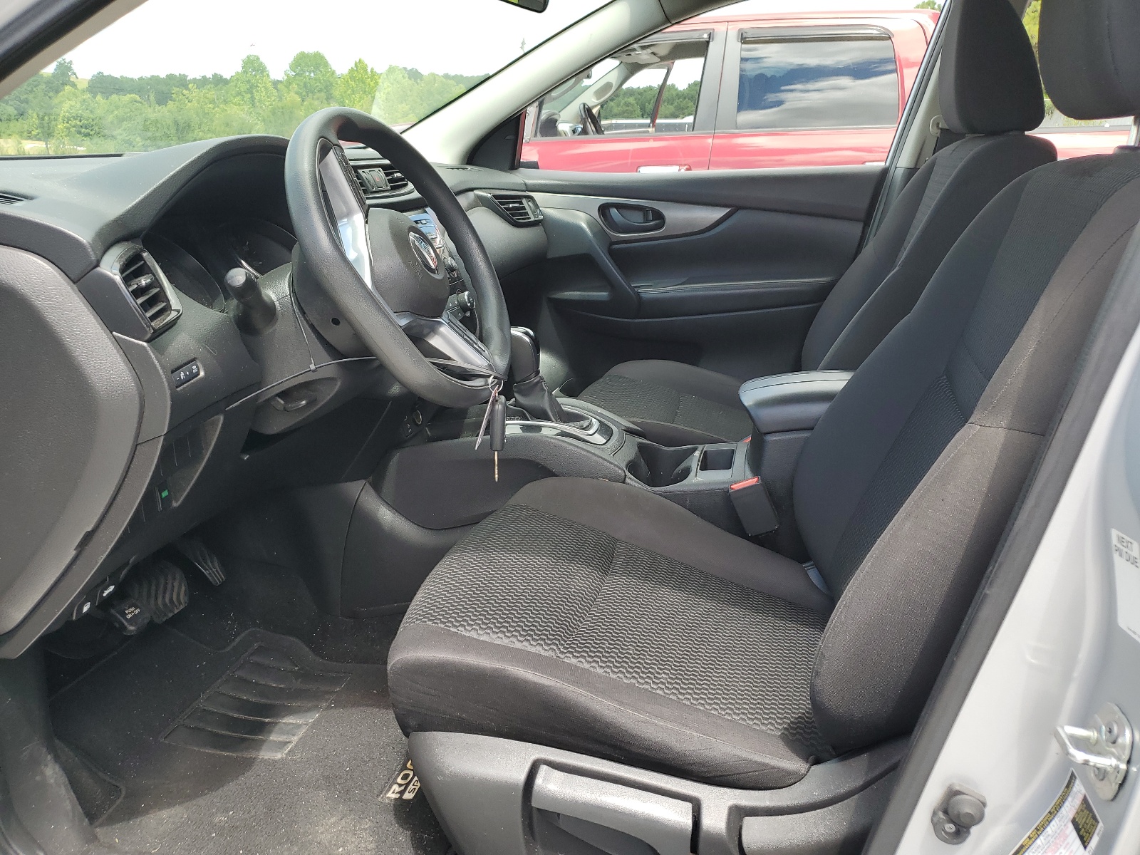 JN1BJ1CP0JW150938 2018 Nissan Rogue Sport S