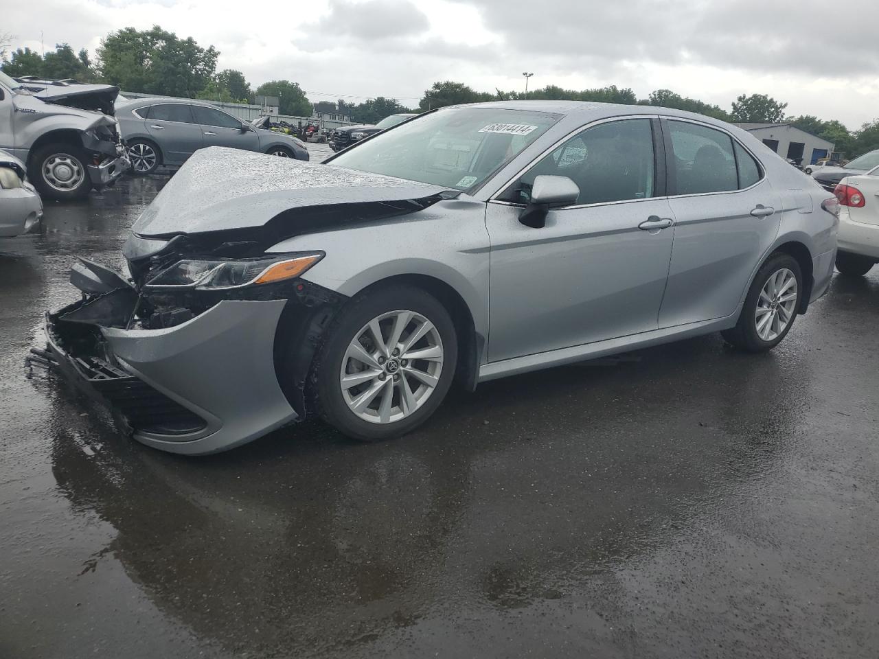 4T1C11AK2MU548074 2021 TOYOTA CAMRY - Image 1