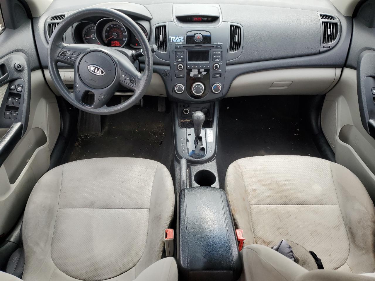 2010 Kia Forte Ex VIN: KNAFU4A28A5811858 Lot: 61767984