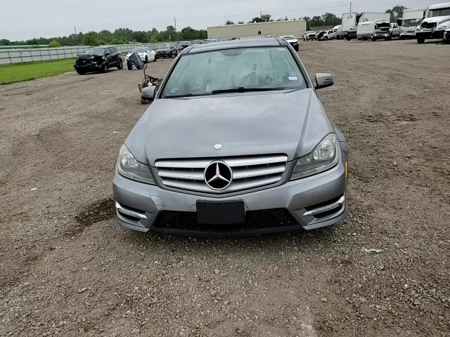2013 Mercedes-Benz C 250 VIN: WDDGF4HB6DR242177 Lot: 62809024
