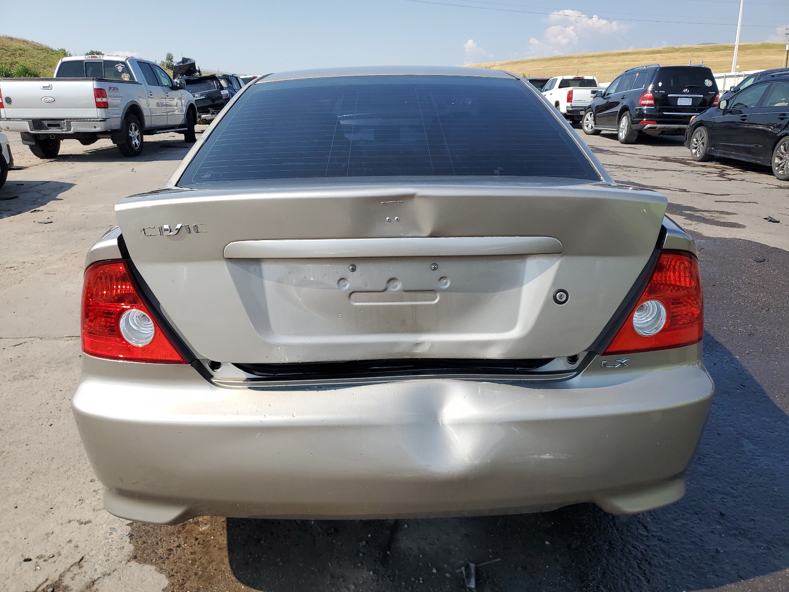 1HGEM225X4L066527 2004 Honda Civic Lx