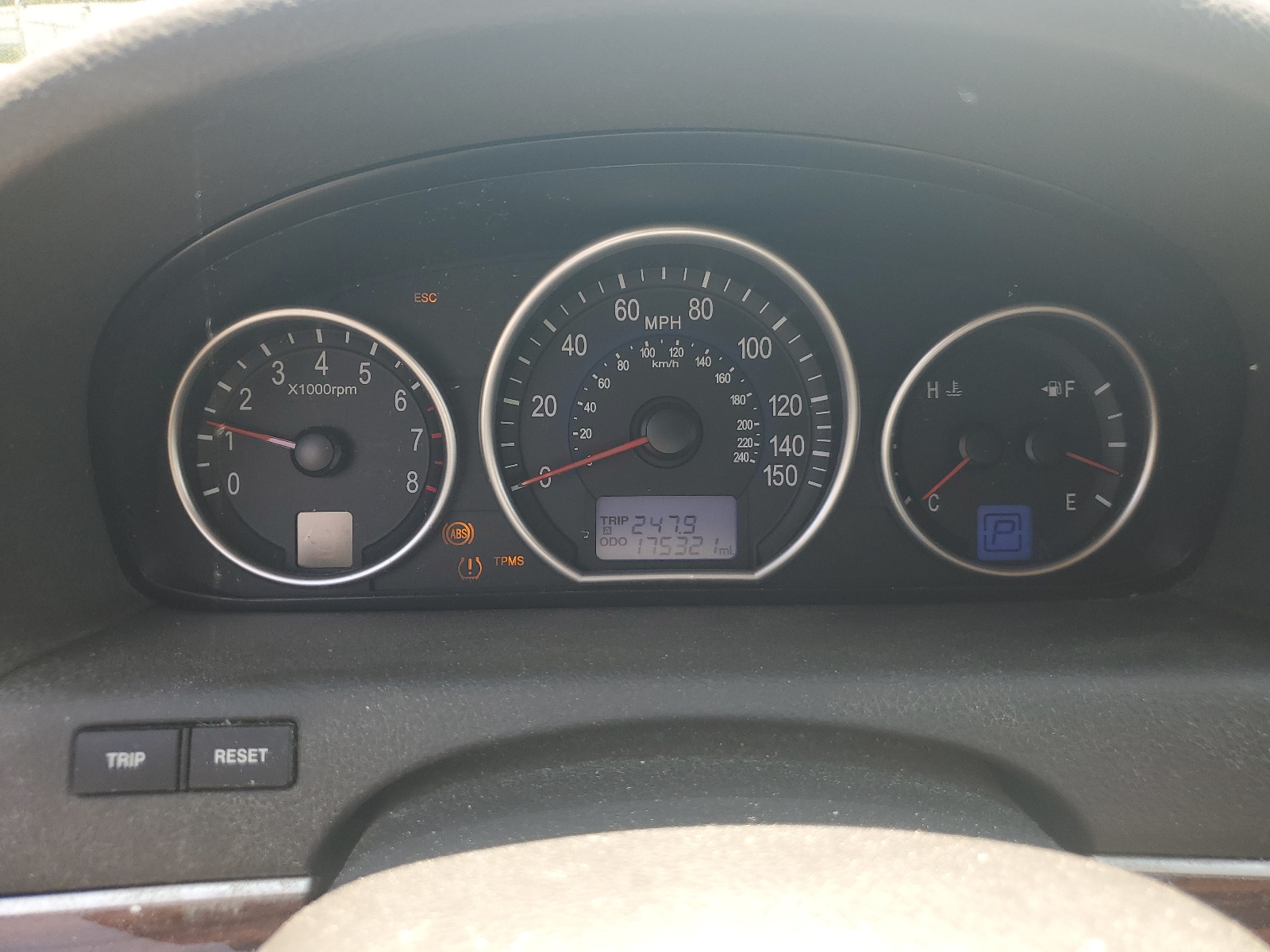 KM8NU4CC6BU174394 2011 Hyundai Veracruz Gls