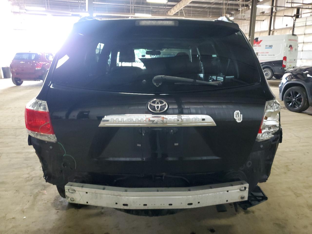 5TDZK3EH6CS068936 2012 Toyota Highlander Base