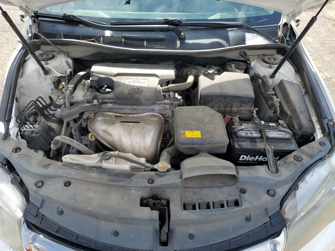2015 Toyota Camry - Image 11