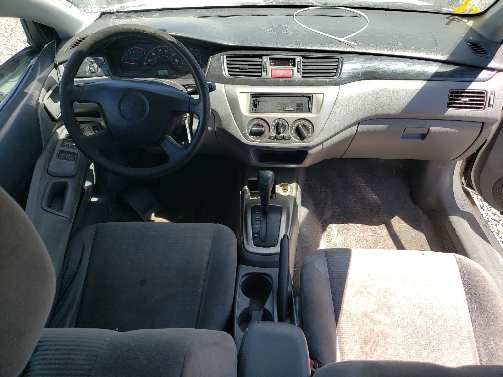 JA3AJ26EX4U017014 2004 Mitsubishi Lancer Es