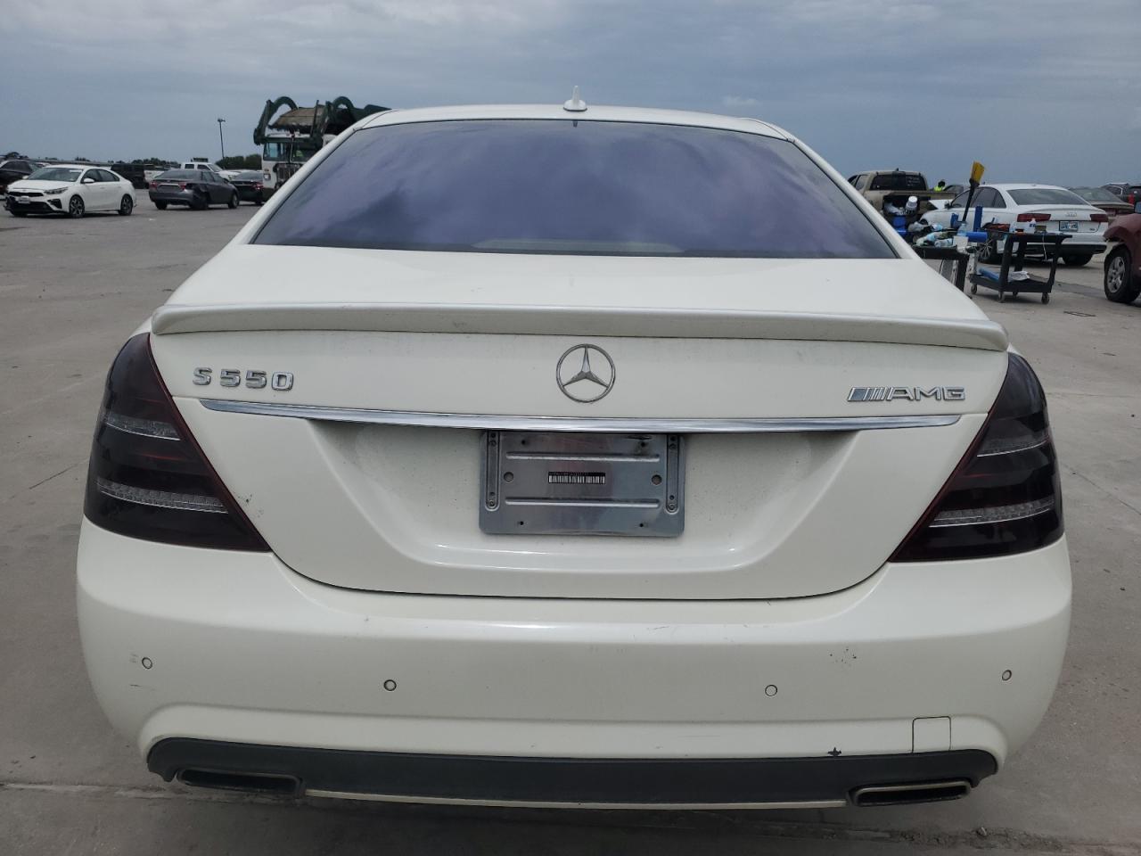 2010 Mercedes-Benz S 550 VIN: WDDNG7BB1AA332717 Lot: 62984094