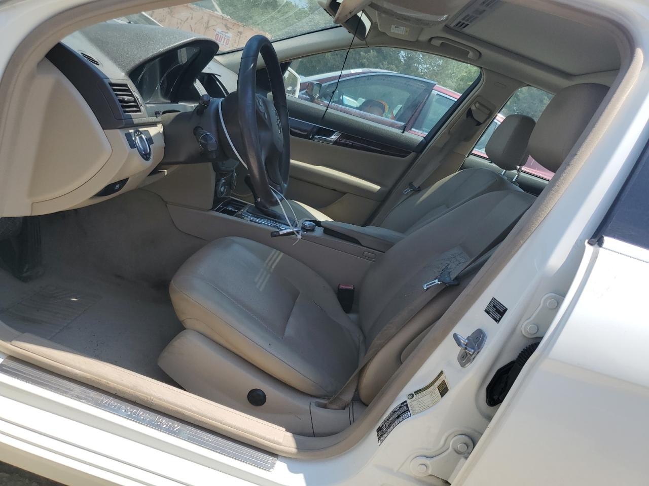 2010 Mercedes-Benz C 300 4Matic VIN: WDDGF8BB4AF405082 Lot: 62984304