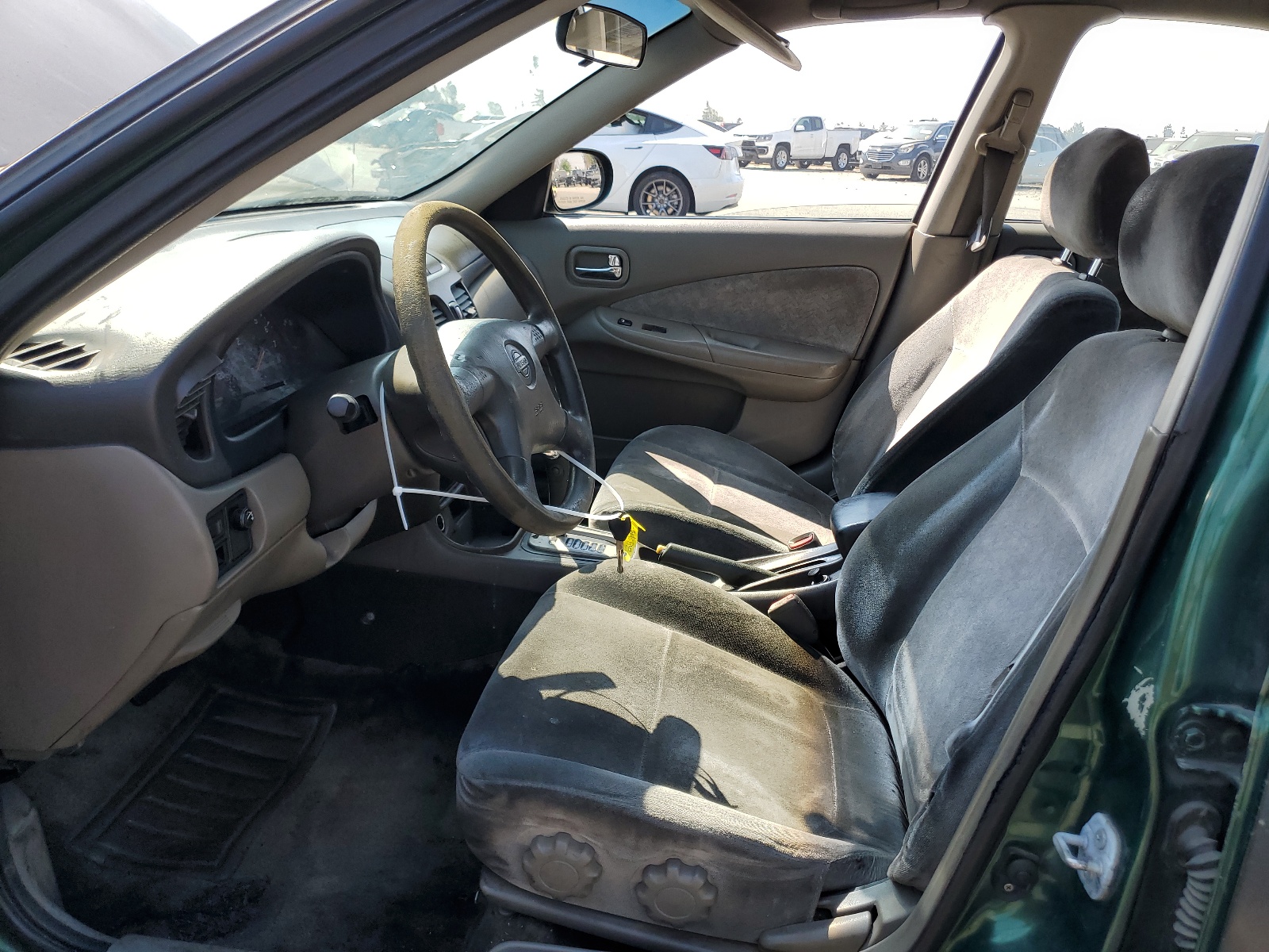 3N1CB51D02L637372 2002 Nissan Sentra Xe