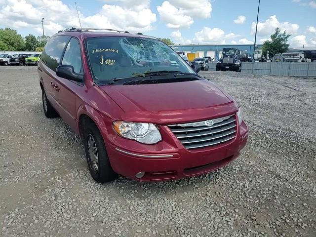 2005 Chrysler Town & Country Limited VIN: 2C4GP64L25R161738 Lot: 63608344