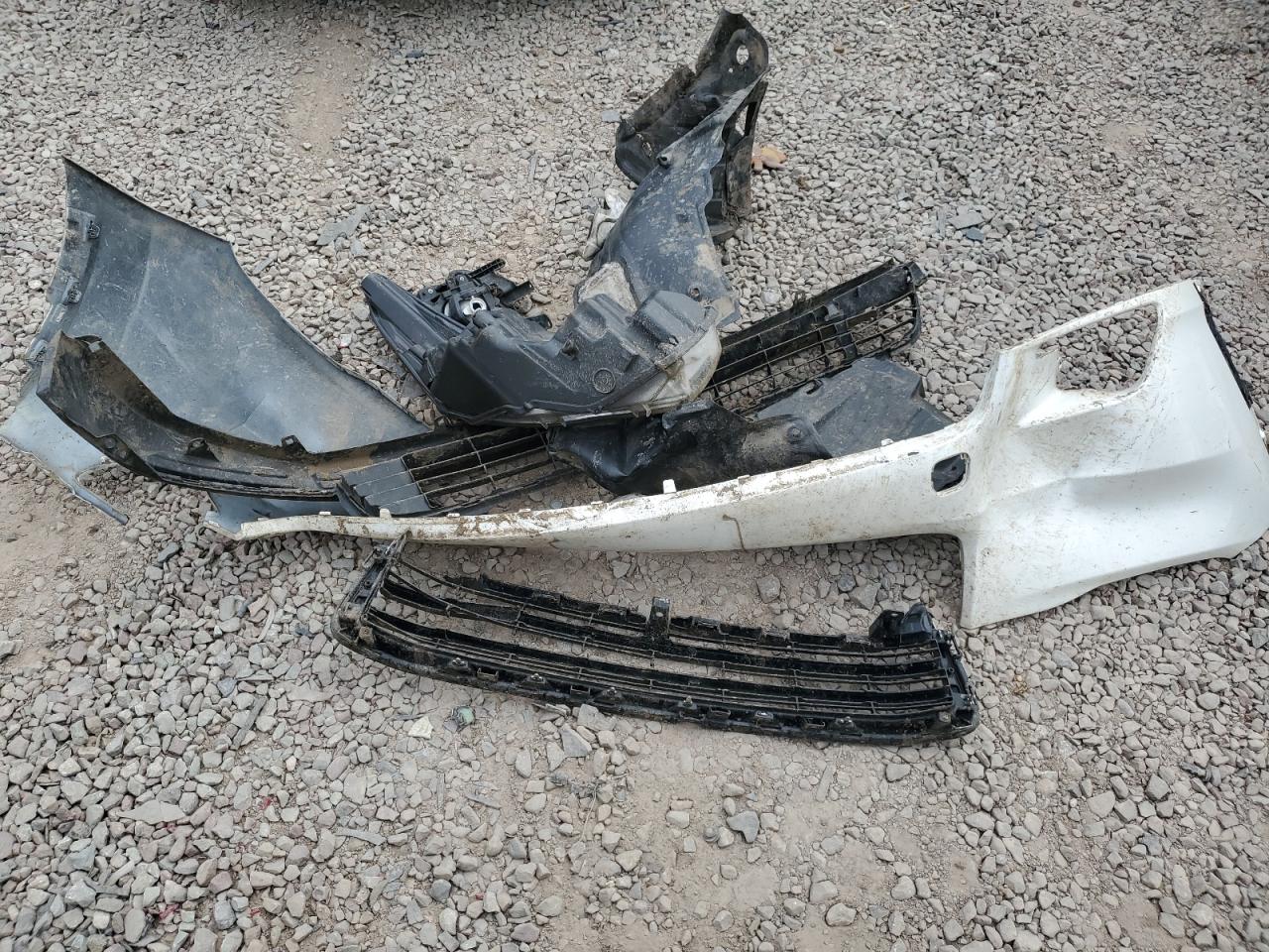 2015 Toyota Highlander Xle VIN: 5TDJKRFH7FS098143 Lot: 65126734