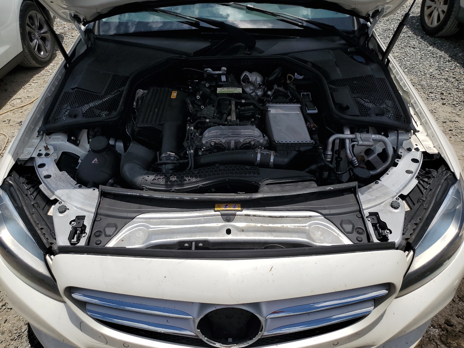 55SWF4JB7JU265628 2018 Mercedes-Benz C 300