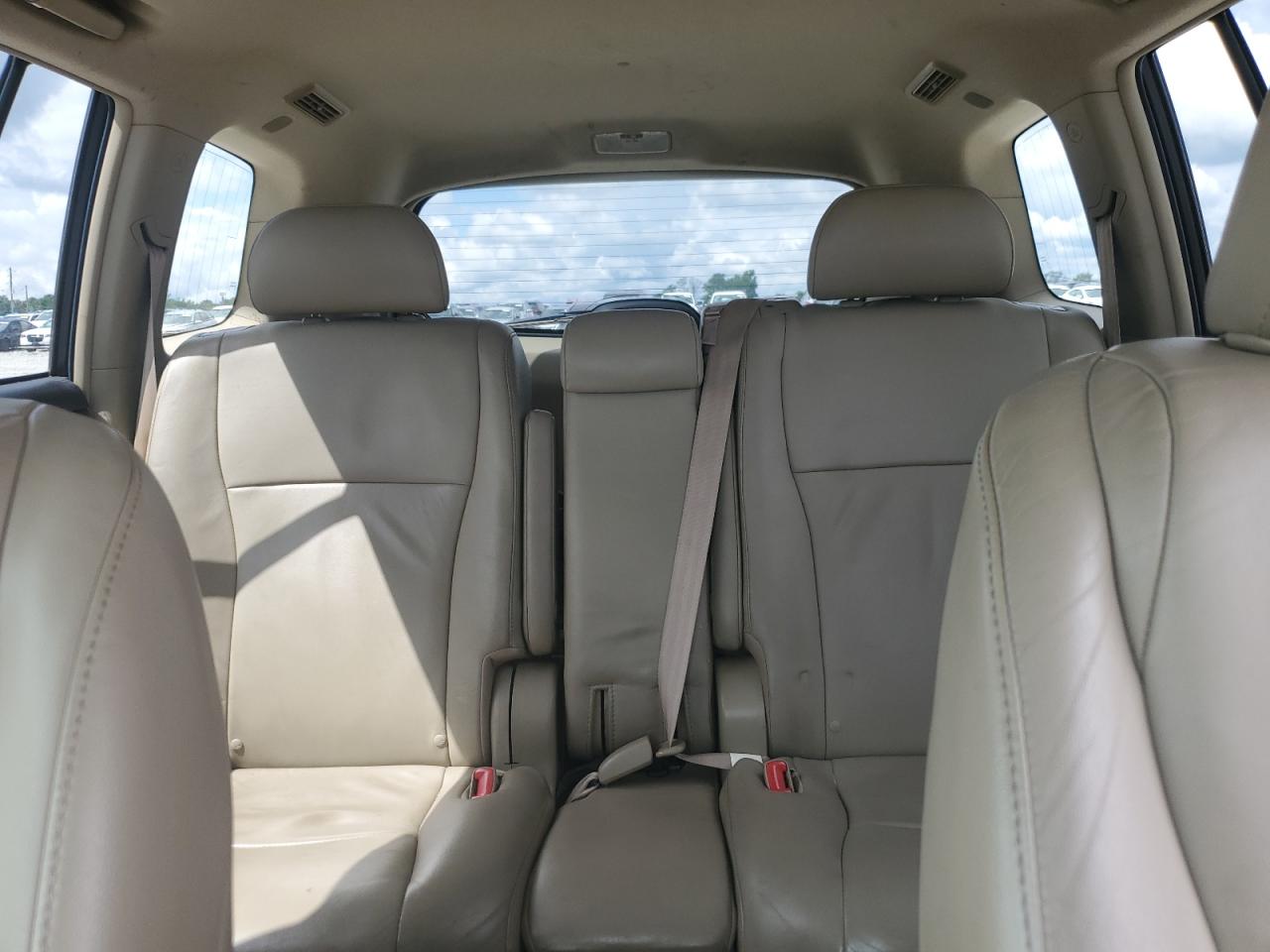 2011 Toyota Highlander Base VIN: 5TDZK3EH1BS024390 Lot: 64978774